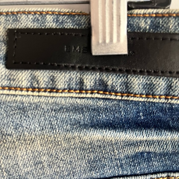 Men's Distressed Blue Jeans - Picture 8 of 12